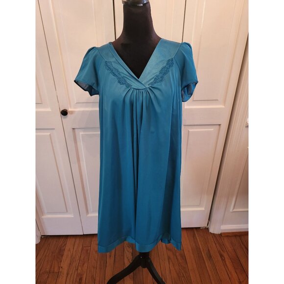 Vintage 70's/80's Teal Vanity Fair Nylon Night Gown/Dress sz S Retro Feminine - Picture 1 of 6